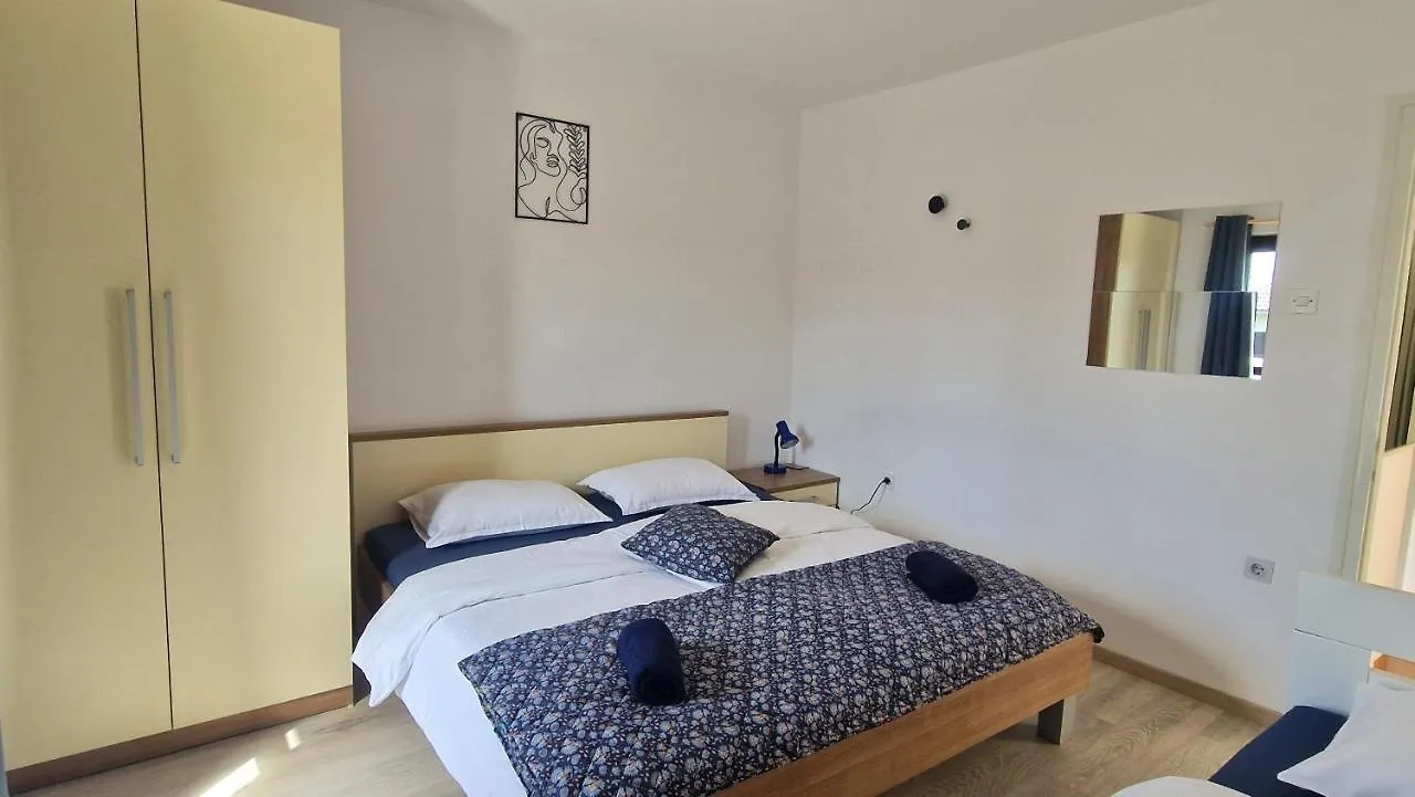 Garden Apartments Krk Town 0*,  Chorvatsko